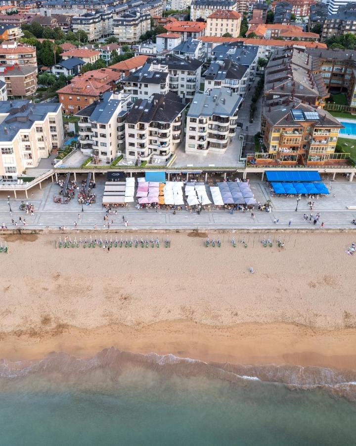 Zarautz Beach With Parking By Aston Rentals Zewnętrze zdjęcie